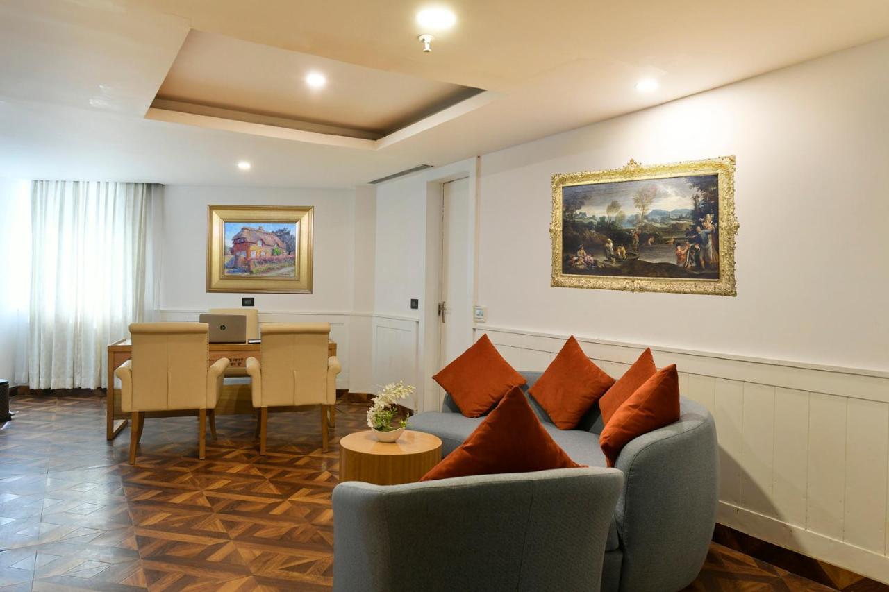 Hotel Pal Heights Mantra à Bhubaneswar Extérieur photo