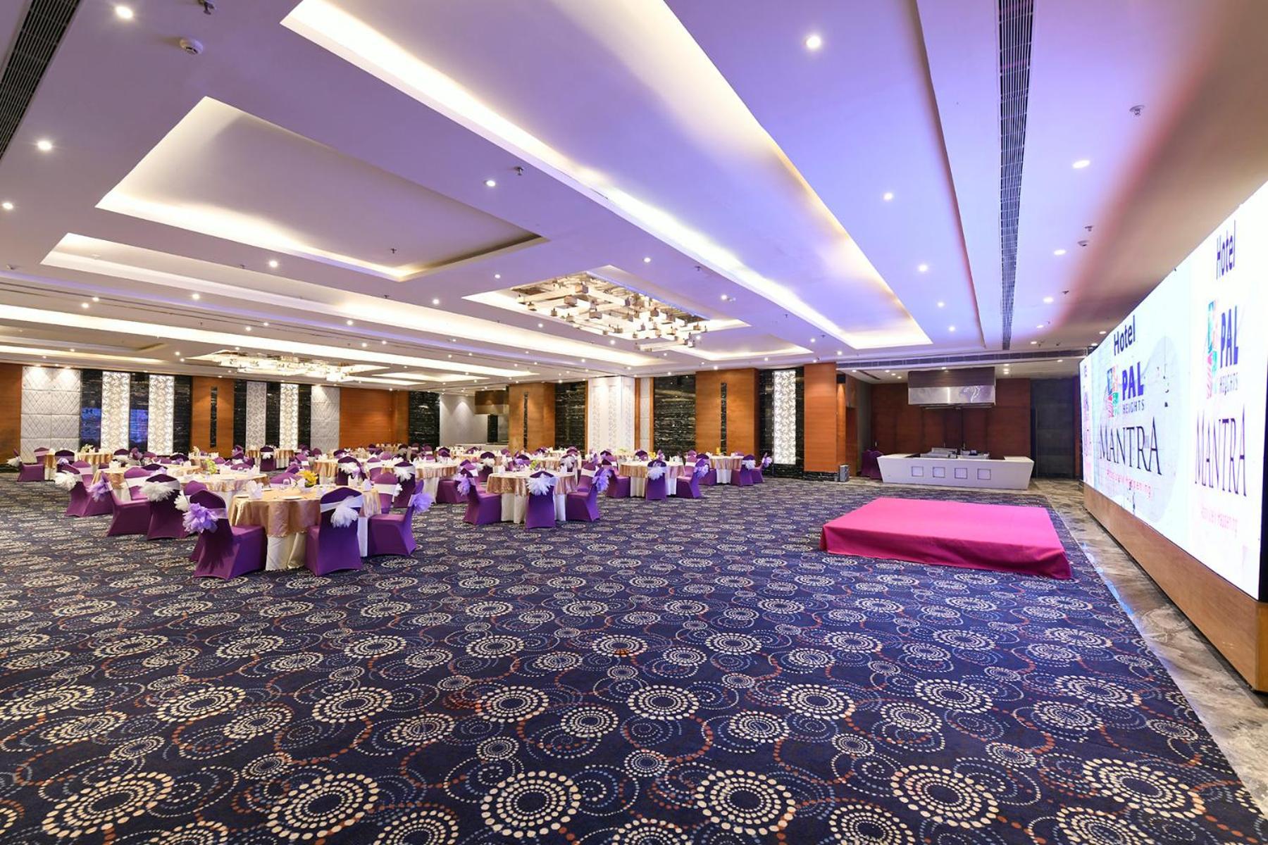 Hotel Pal Heights Mantra à Bhubaneswar Extérieur photo