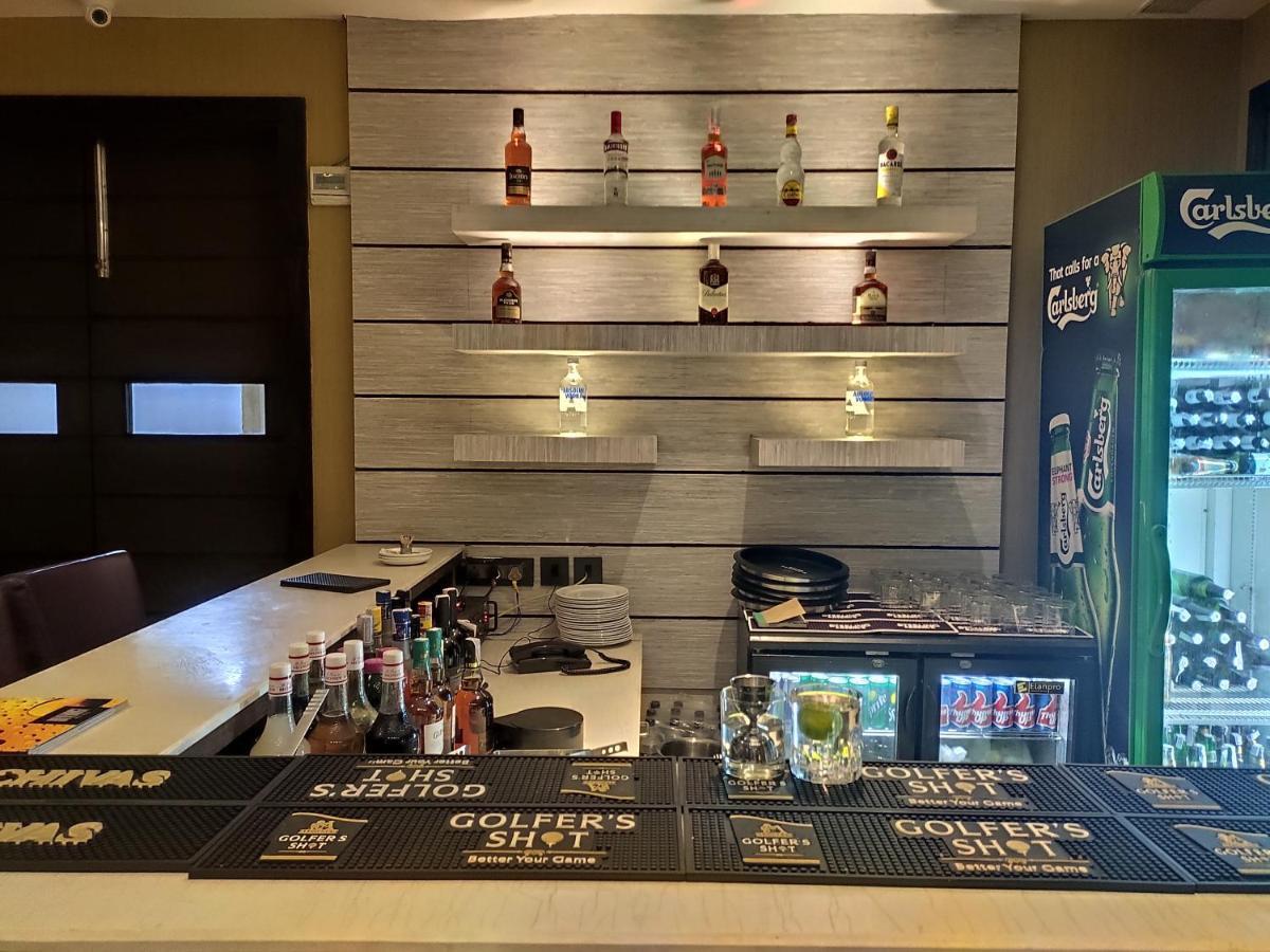 Hotel Pal Heights Mantra à Bhubaneswar Extérieur photo